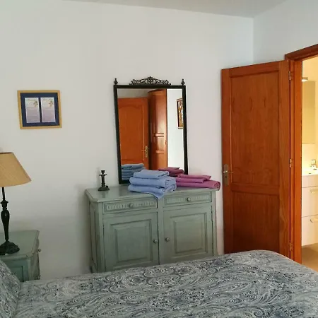 La Caleta Apartment *